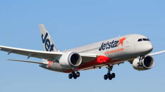 Jetstar workers strike and protest at airport