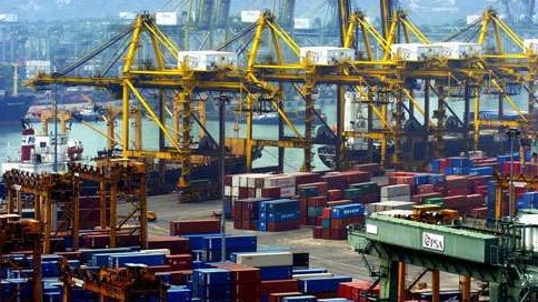 Singapore builds automated port with smart technology