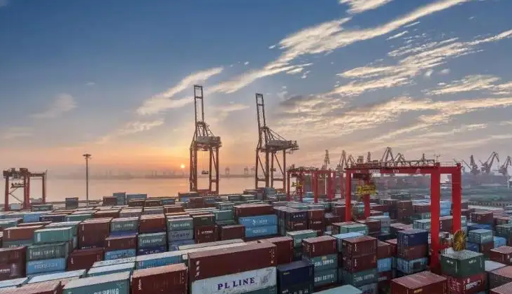 Are U.S. East Coast ports congested?